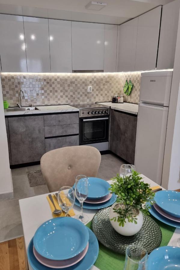 סקופיה Modern & Trendy Apartment מראה חיצוני תמונה